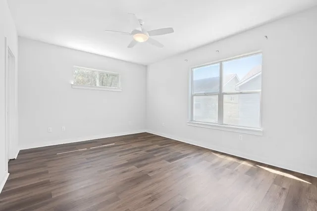 $2,600 | 301 West Stassney Lane, Unit 7, Austin, TX 78745