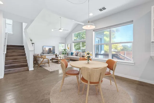 $2,600 | 301 West Stassney Lane, Unit 7, Austin, TX 78745