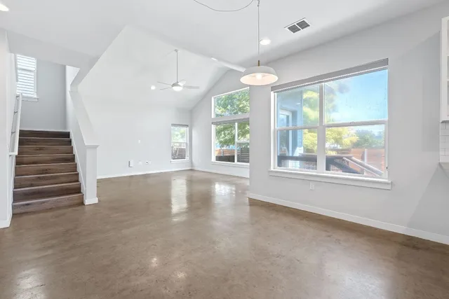 $2,600 | 301 West Stassney Lane, Unit 7, Austin, TX 78745