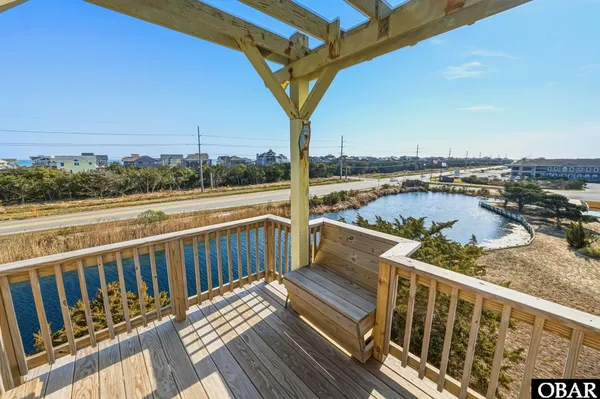 $769,000 | 41183 Lakeside Drive, Avon, NC 27915