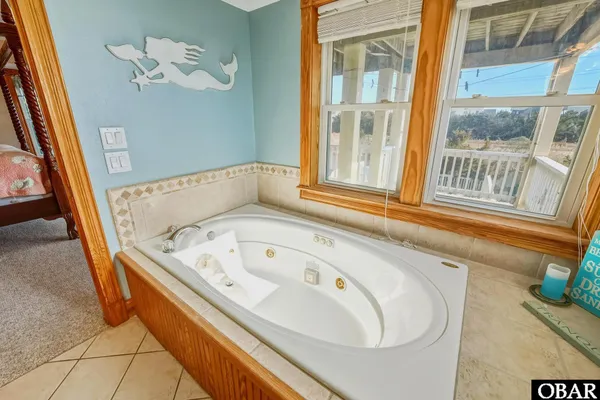 $769,000 | 41183 Lakeside Drive, Avon, NC 27915