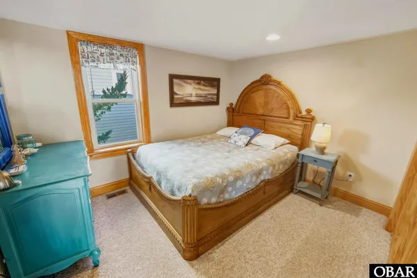 $769,000 | 41183 Lakeside Drive, Avon, NC 27915