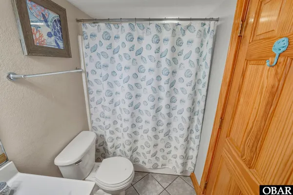 $769,000 | 41183 Lakeside Drive, Avon, NC 27915