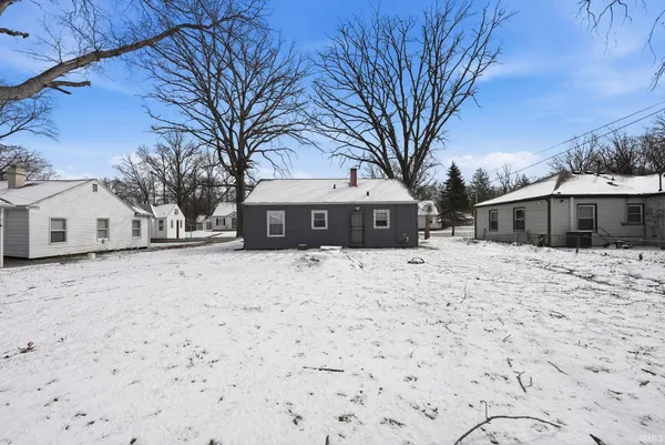 $104,900 | 4508 Southwest Anthony Wayne Drive, Fort Wayne, IN 46806