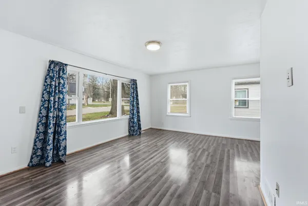 $104,900 | 4508 Southwest Anthony Wayne Drive, Fort Wayne, IN 46806