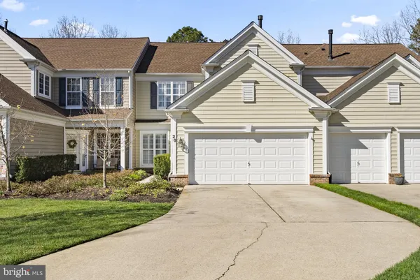 $535,000 | 20 Brattleboro Court, Medford, NJ 08055