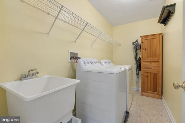 $535,000 | 20 Brattleboro Court, Medford, NJ 08055