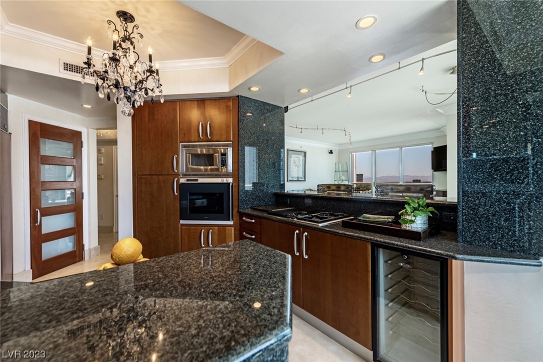 2857 Paradise Road, Unit 1205 Las Vegas, NV 89109 - Photo 7 of 22