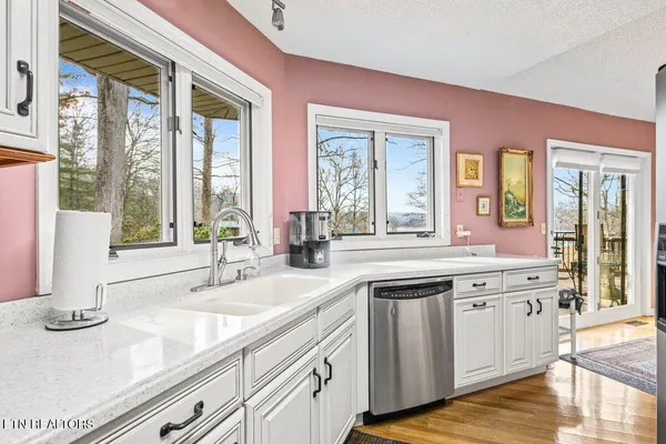 $1,490,000 | 639 Deerwood Lane, La Follette, TN 37766