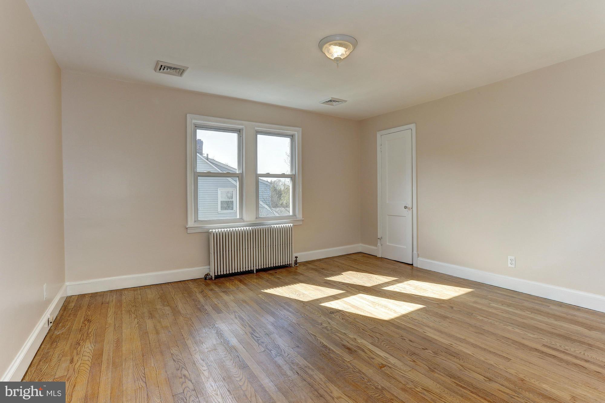 4613 Powder Mill Road Beltsville, MD 20705 - Photo 15 of 27 Bedroom