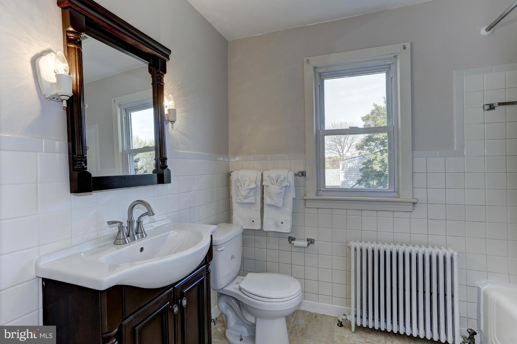 4613 Powder Mill Road Beltsville, MD 20705 - Photo 18 of 27 Bath