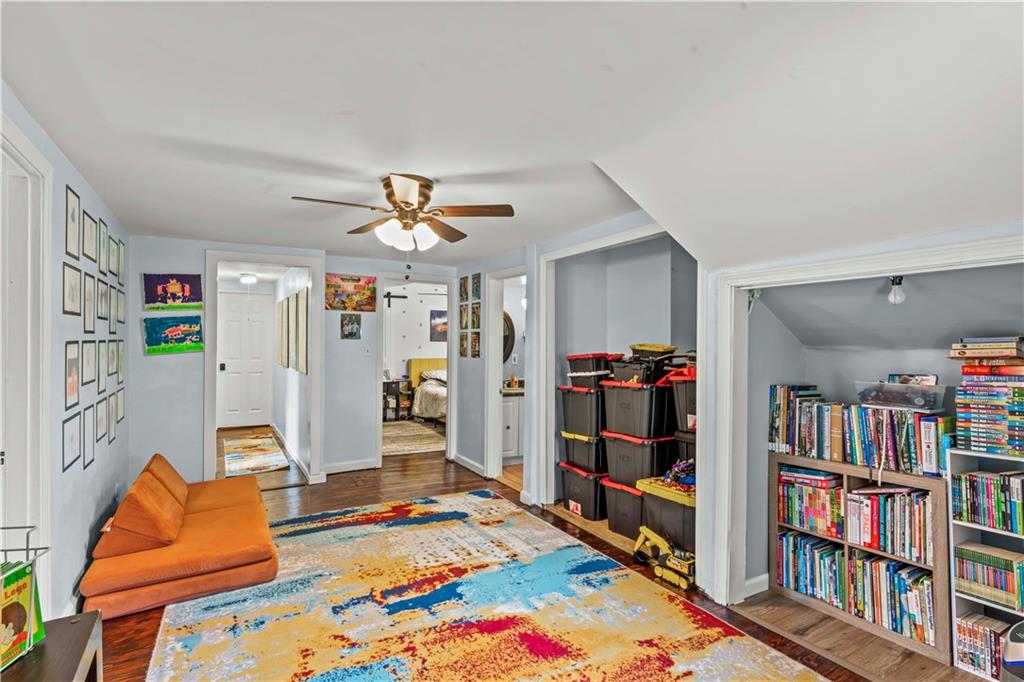 860 East McMurray Road Venetia, PA 15367 - Photo 19 of 37 Upper Level