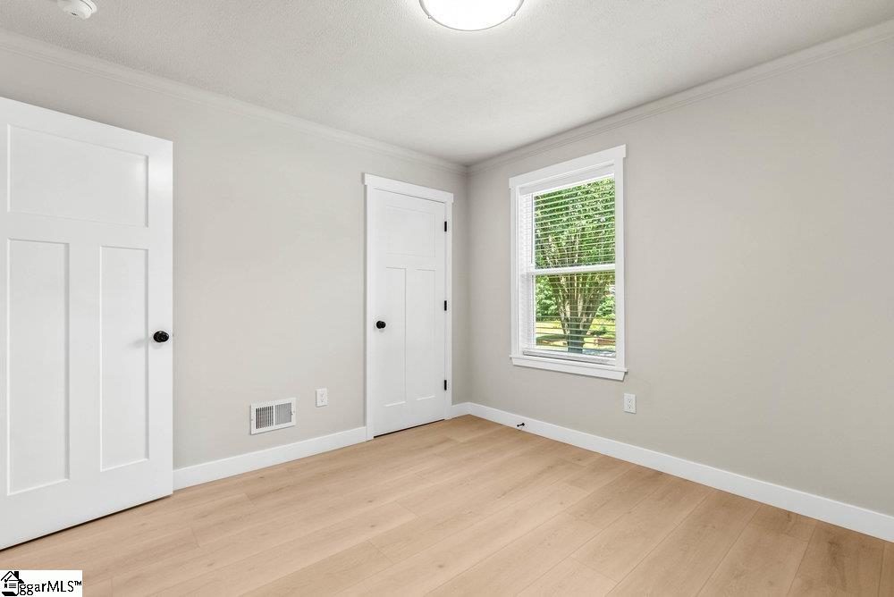 100 Robin Hood Road Greenville, SC 29607 - Photo 20 of 36