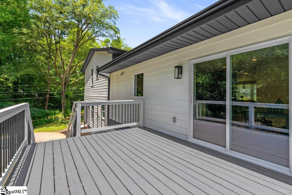 100 Robin Hood Road Greenville, SC 29607 - Photo 29 of 36