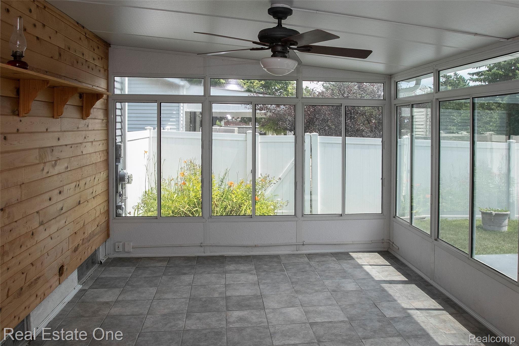22176 Hall Road Trenton, MI 48183 - Photo 12 of 25 asun.jpg