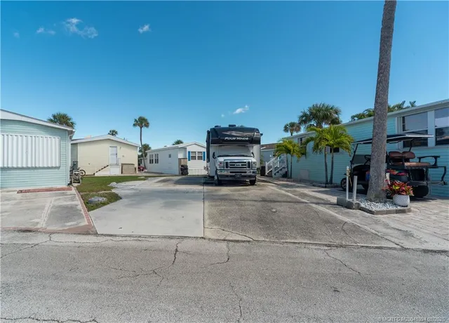 $169,900 | 10725 South Ocean Drive, Unit 285, Jensen Beach, FL 34957