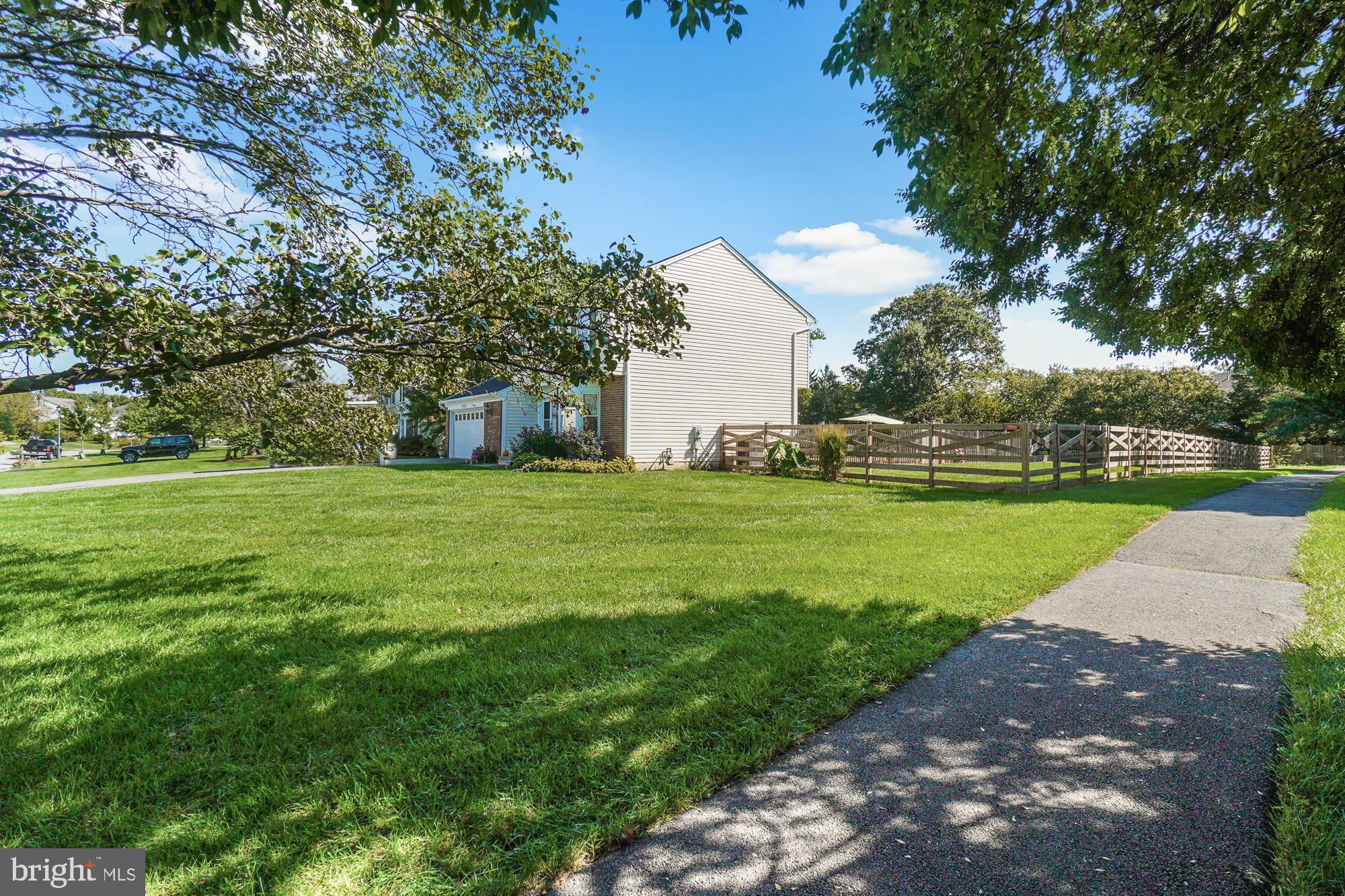 17029 Spates Hill Road Poolesville, MD 20837 - Photo 11 of 67 One of our vaunted walking trails right next door!