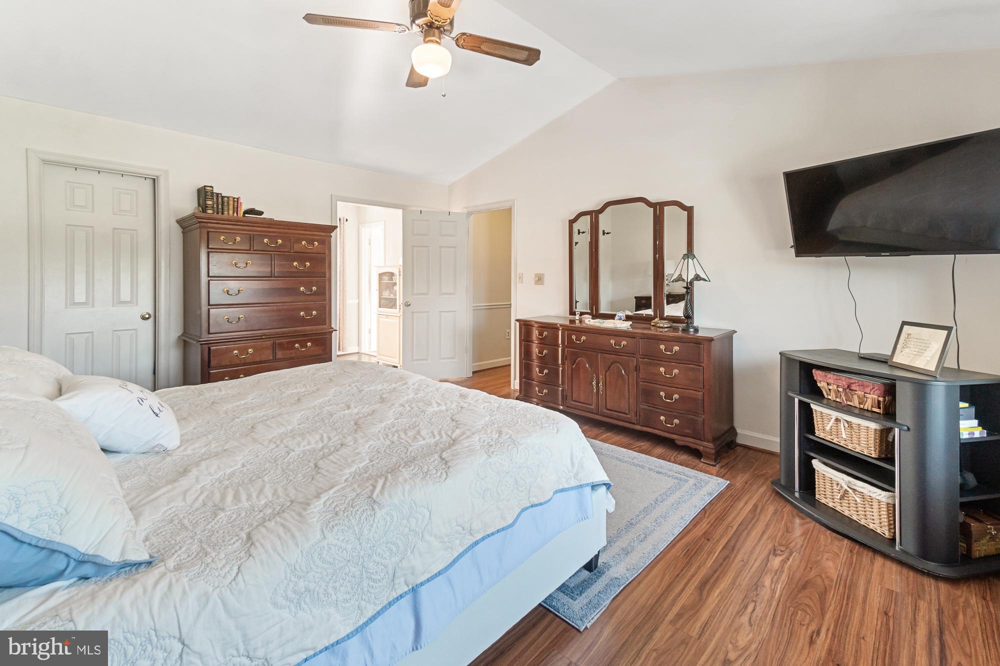 17029 Spates Hill Road Poolesville, MD 20837 - Photo 35 of 67 Tall ceiling and ceiling fan are ready for you!