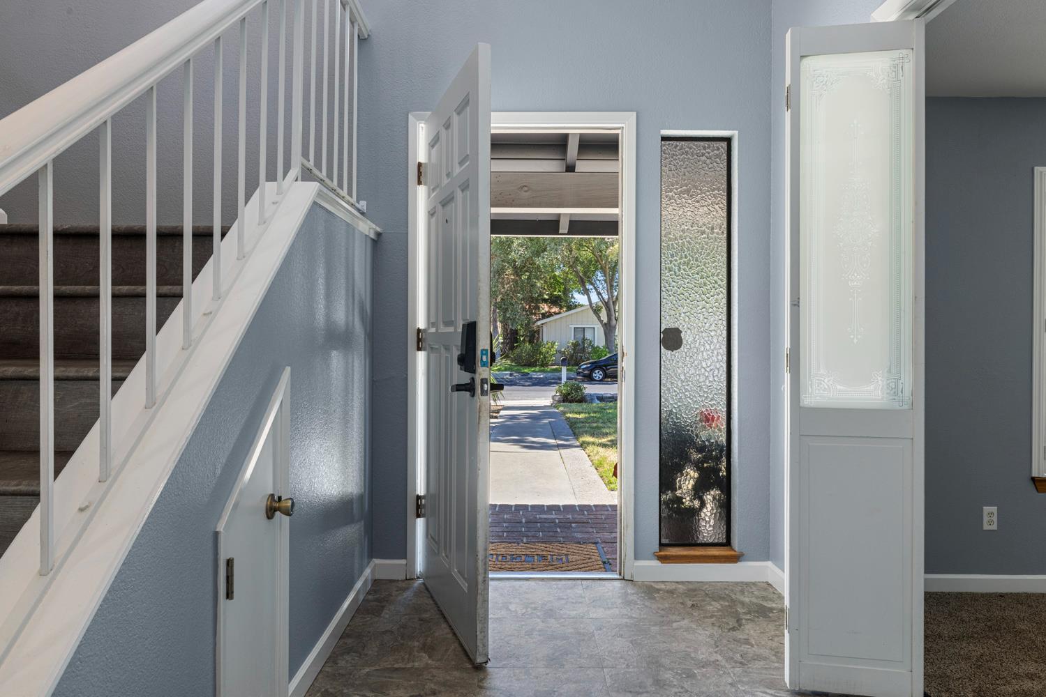 1941 Bridgewood Way Modesto, CA 95355 - Photo 5 of 44