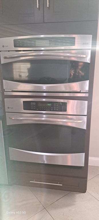 1132 West Boylston Street, Unit 2 Worcester, MA 01606 - Photo 33 of 42 a close view of stove