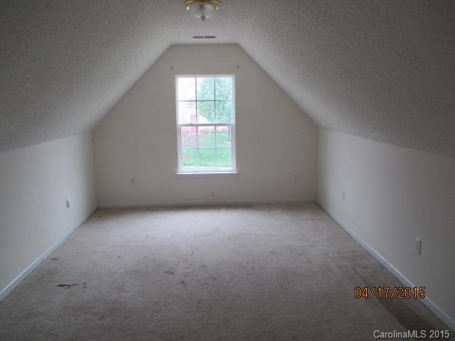 712 Reigate Road Charlotte, NC 28262 - Photo 4 of 12