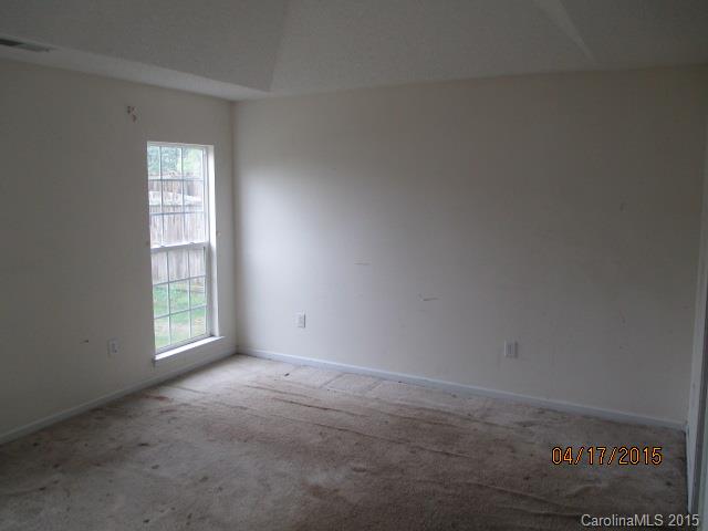 712 Reigate Road Charlotte, NC 28262 - Photo 9 of 12