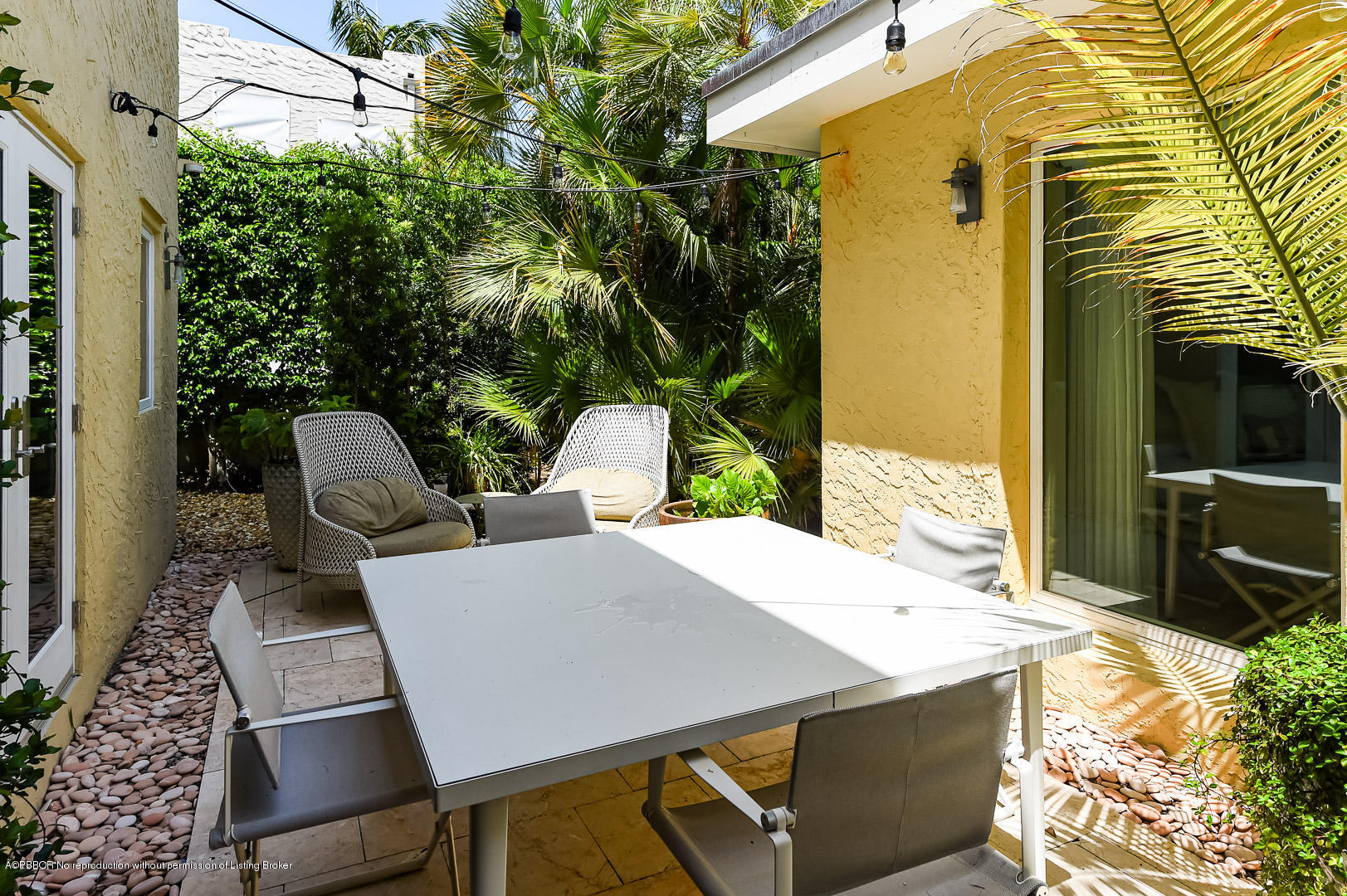 283 Valencia Road West Palm Beach, FL 33401 - Photo 19 of 23 a view of an outdoor space with seating