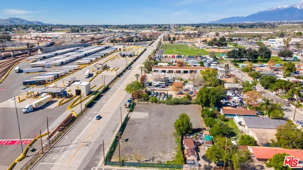 $1,065,000 | 1527 West 4th Street, San Bernardino, CA 92411