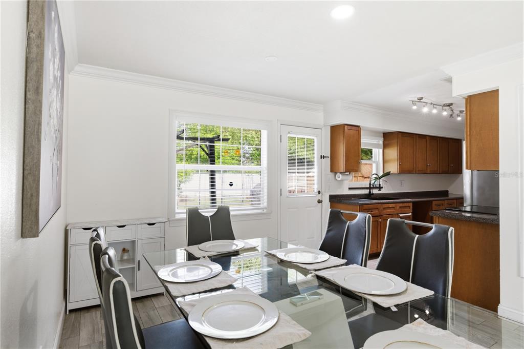 214 North Thompson Road Apopka, FL 32703 - Photo 7 of 26