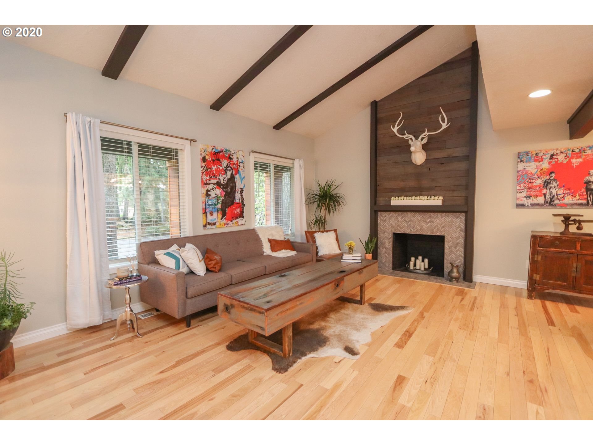 18863 Southwest Indian Springs Road Lake Oswego, OR 97035 - Photo 2 of 27