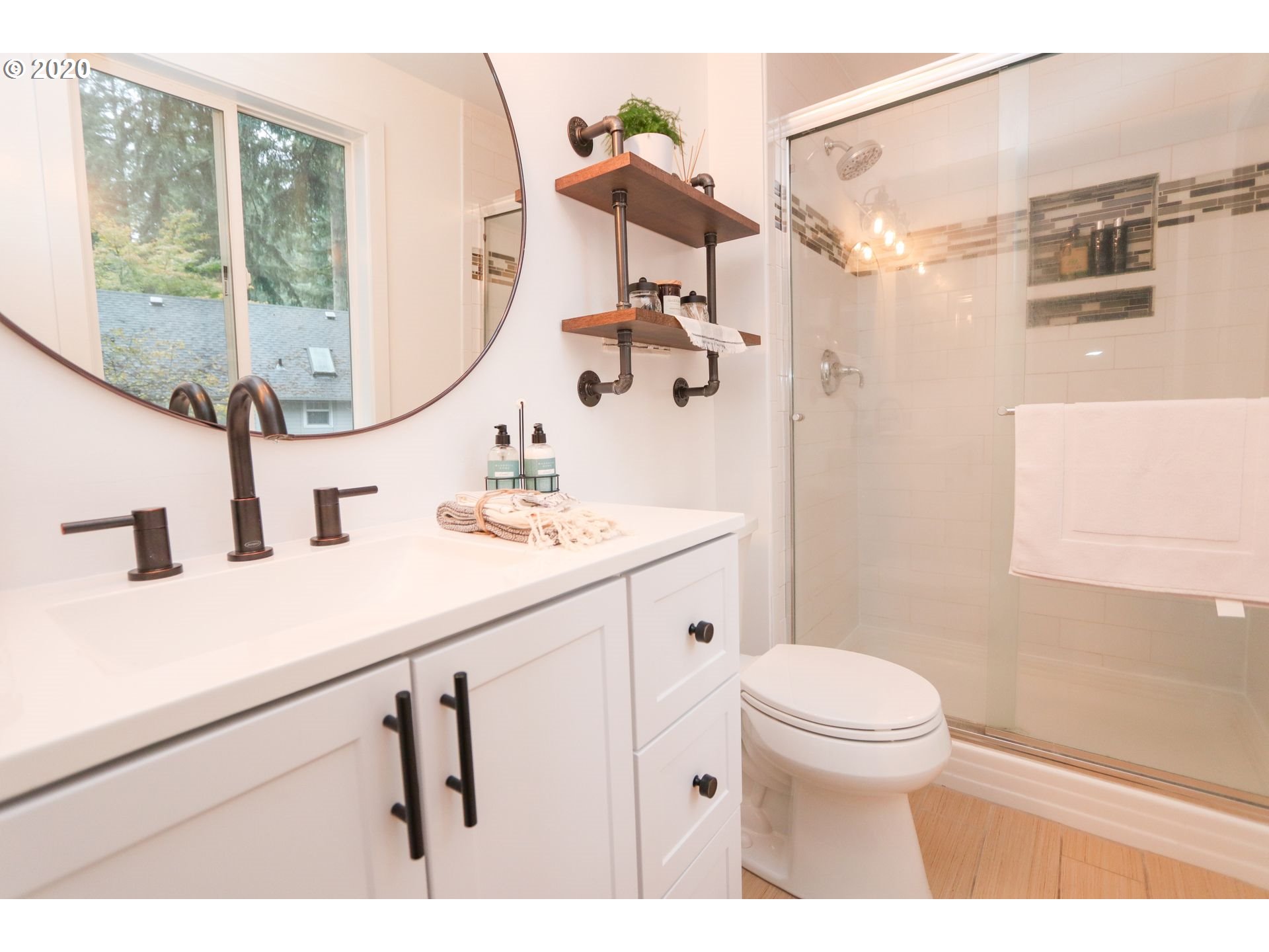 18863 Southwest Indian Springs Road Lake Oswego, OR 97035 - Photo 8 of 27