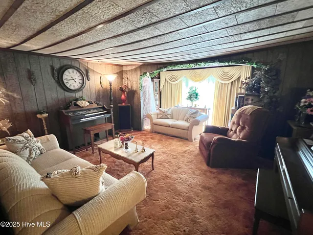 $275,000 | 400 West Barnhill Street, Everetts, NC 27825