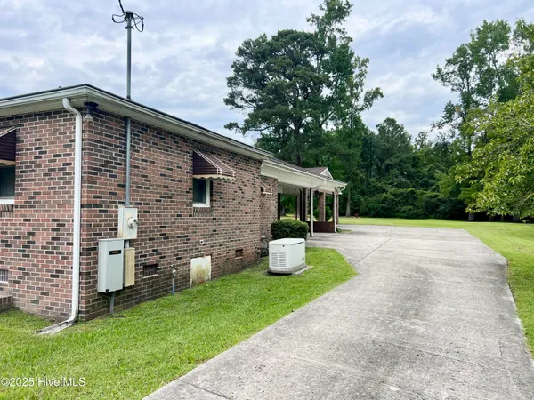 $275,000 | 400 West Barnhill Street, Everetts, NC 27825