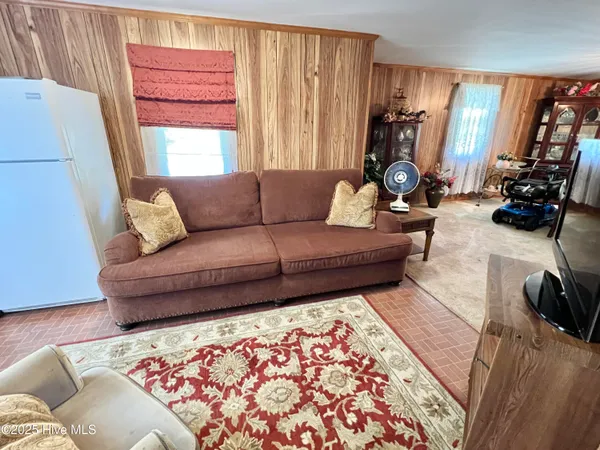 $275,000 | 400 West Barnhill Street, Everetts, NC 27825