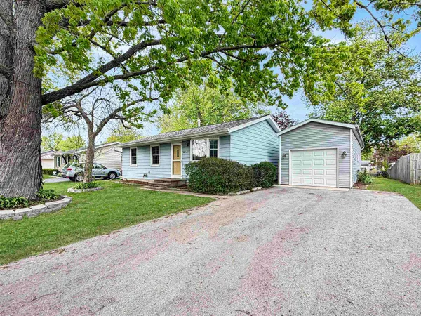 $189,900 | 236 South Washington Street, Berlin, WI 54923