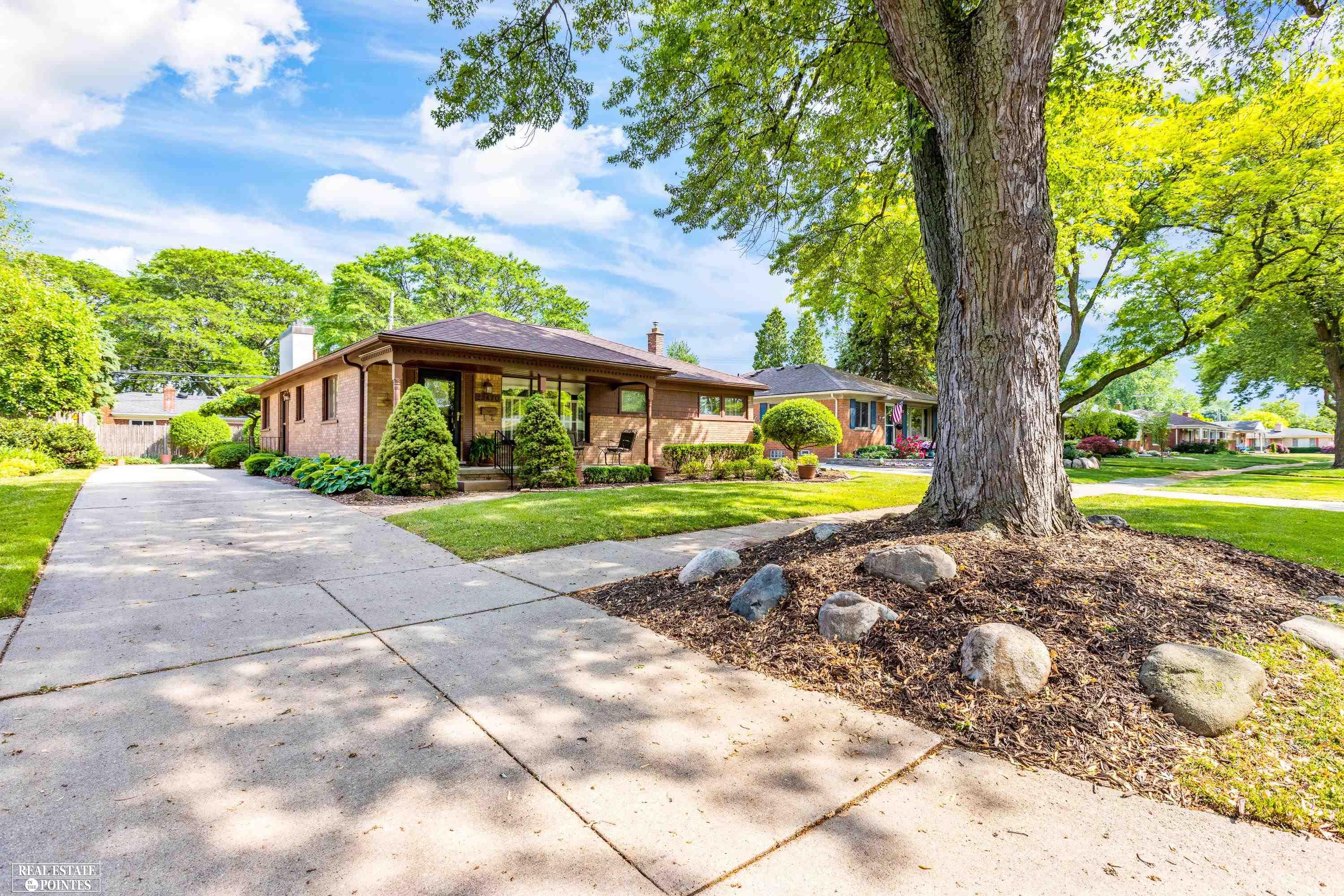 22470 Marter Road St. Clair Shores, MI 48080 - Photo 2 of 33