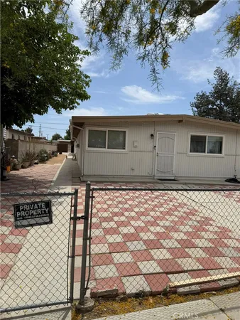 $2,000 | 124 West Lancaster Boulevard, Lancaster, CA 93534