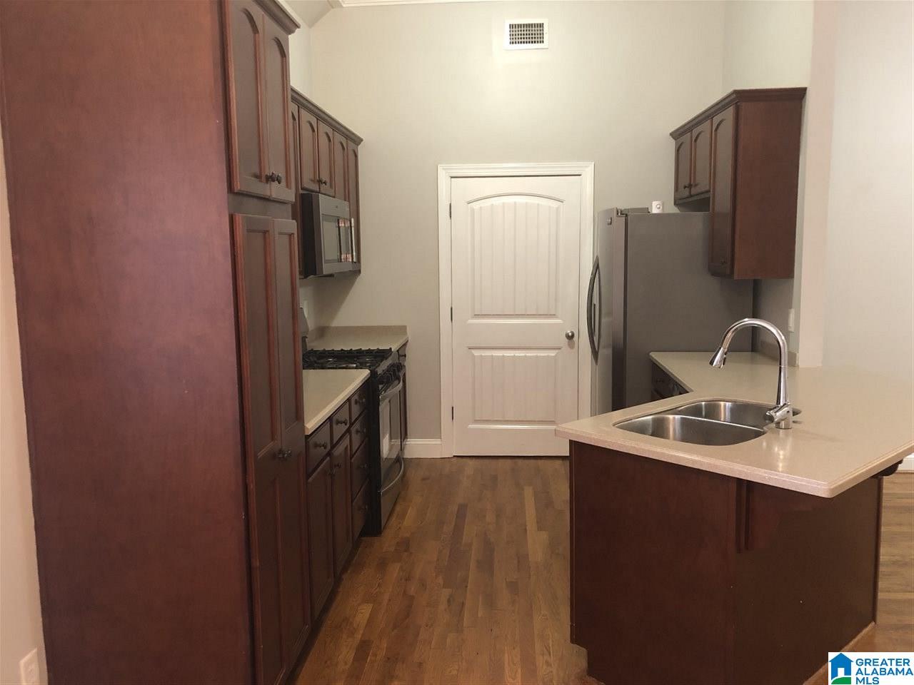 105 Melbourne Circle Bessemer, AL 35022 - Photo 11 of 31