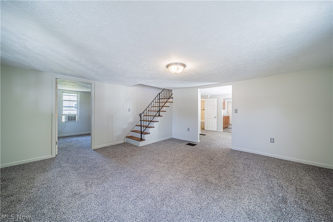 681 Bowhall Road Painesville, OH 44077 - Photo 3 of 28 Gallery Image 3