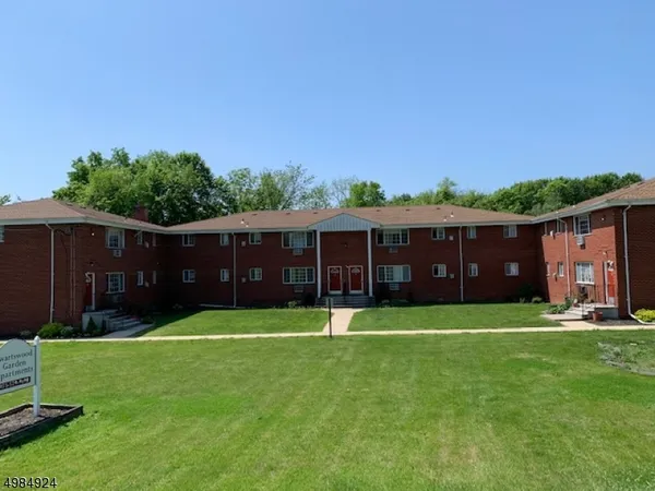 $1,795 | 3 Swartswood Road, Unit 20, Newton, NJ 07860