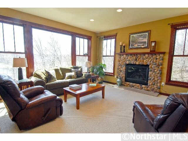 740 Regal Ridge Circle Hudson, WI 54016 - Photo 3 of 13 Gallery Image 3