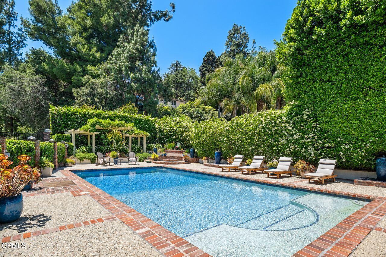 320 North San Rafael Avenue Pasadena, CA 91105 - Photo 33 of 58 swimming pool view with a seating space