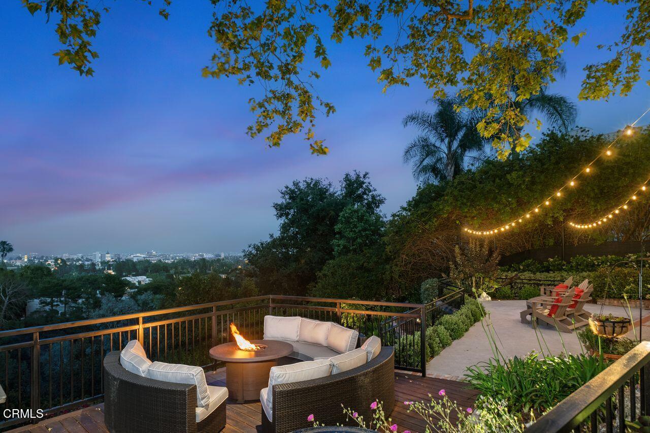 320 North San Rafael Avenue Pasadena, CA 91105 - Photo 7 of 58 a view of a swimming pool and lounge chairs
