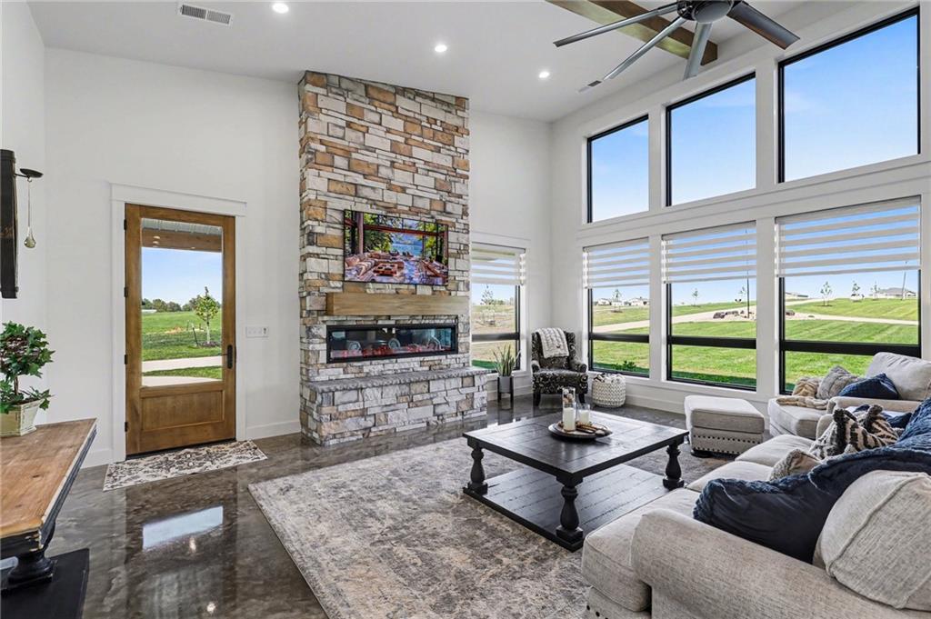 14650 Mt Olivet Road Smithville, MO 64089 - Photo 17 of 43