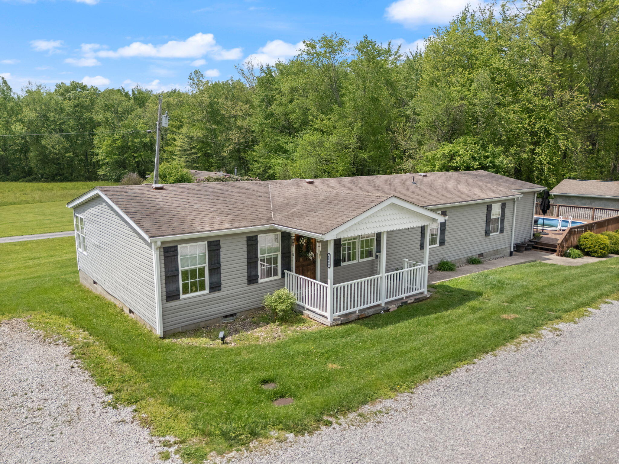 6800 East Laurel Road London, KY 40741 - Photo 45 of 71 46-web-or-mls-DJI_20250430145453_0159_D