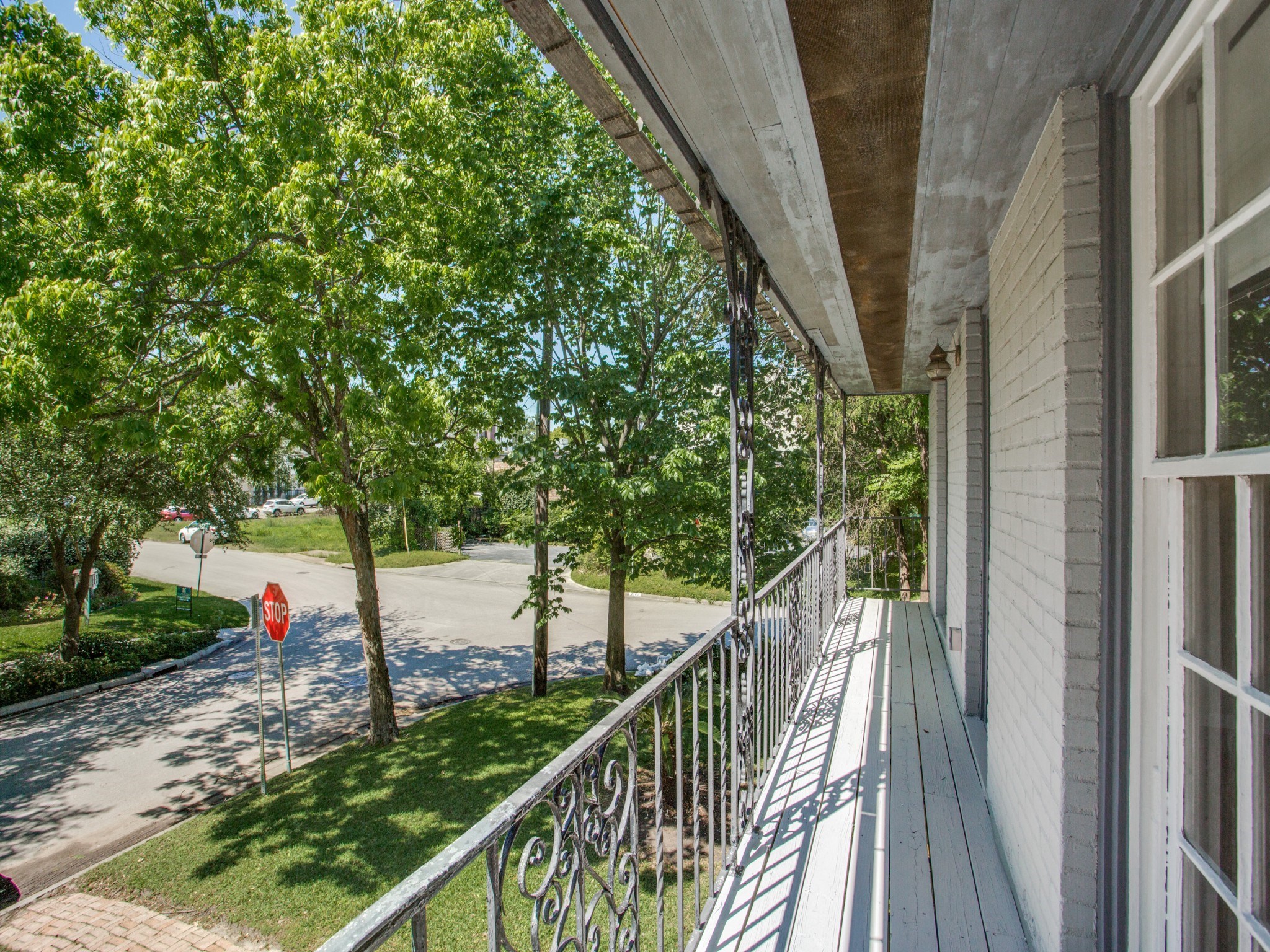 2250 West Main Street Houston, TX 77098 - Photo 21 of 27