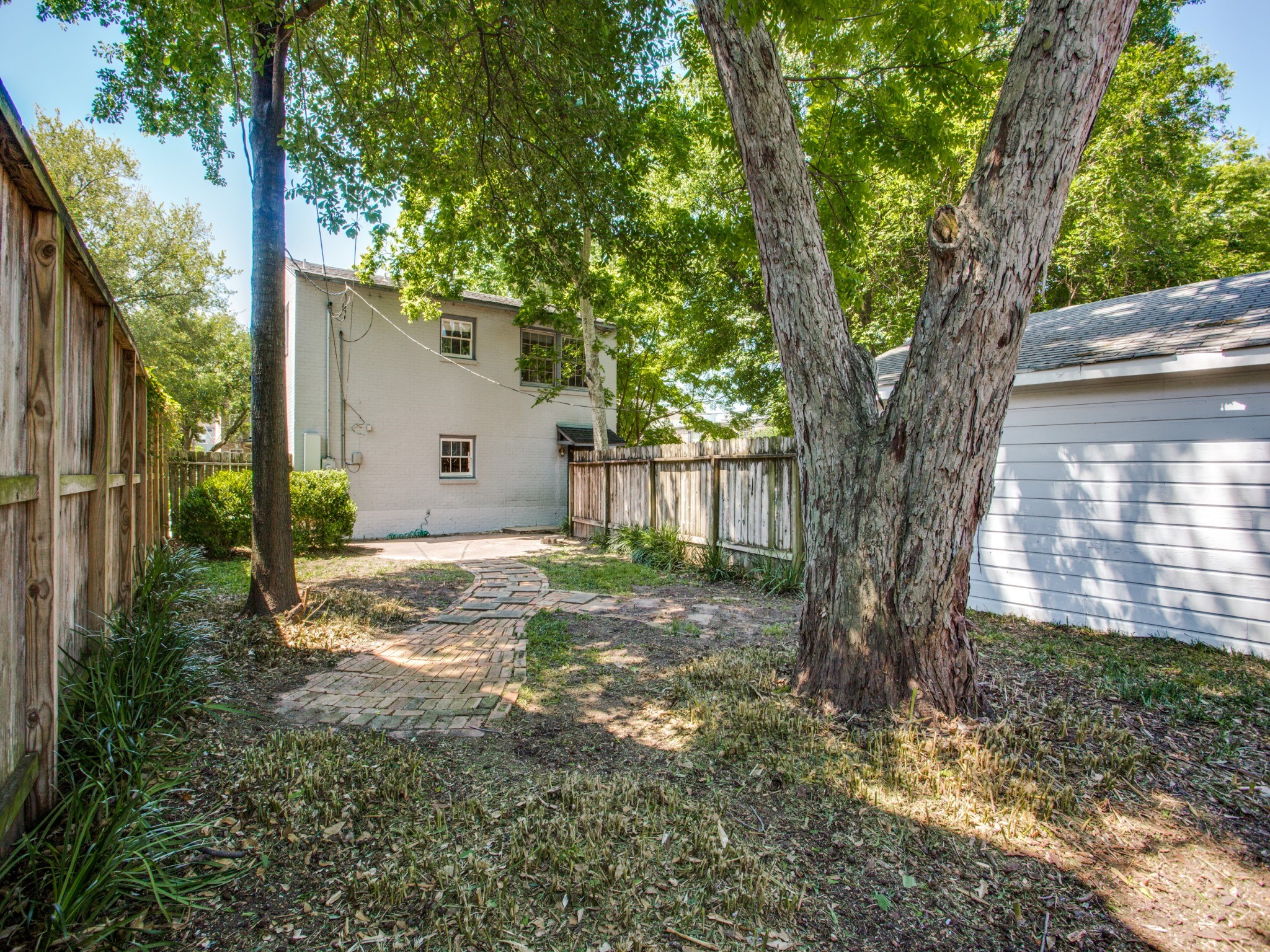 2250 West Main Street Houston, TX 77098 - Photo 24 of 27