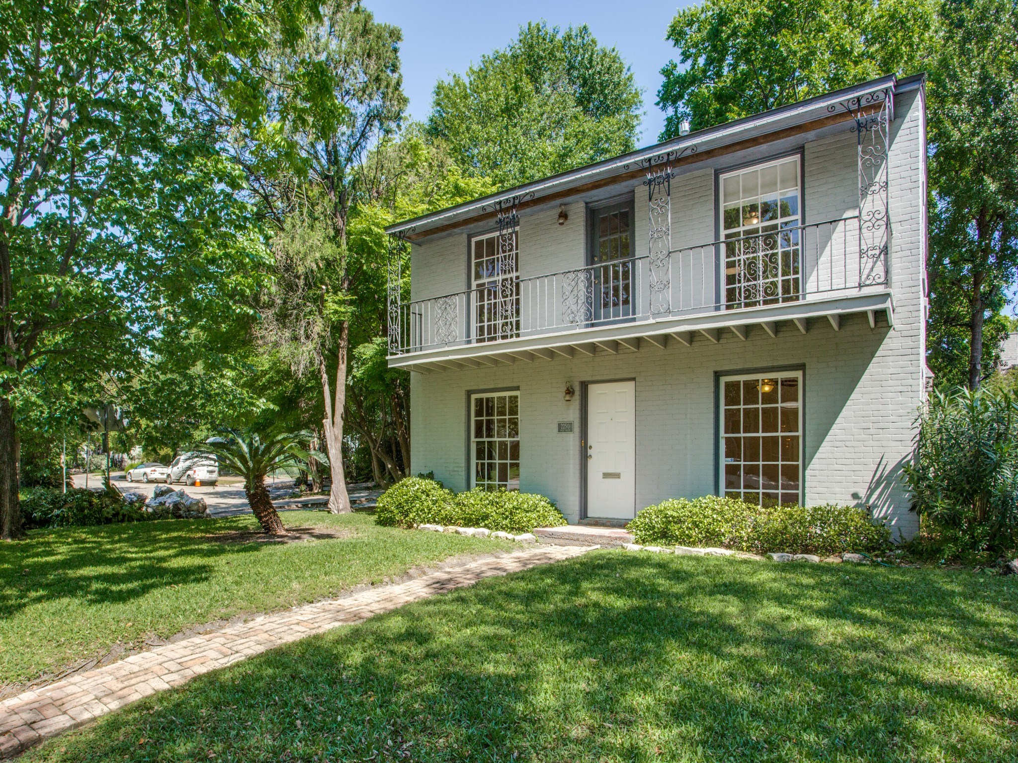 2250 West Main Street Houston, TX 77098 - Photo 5 of 27