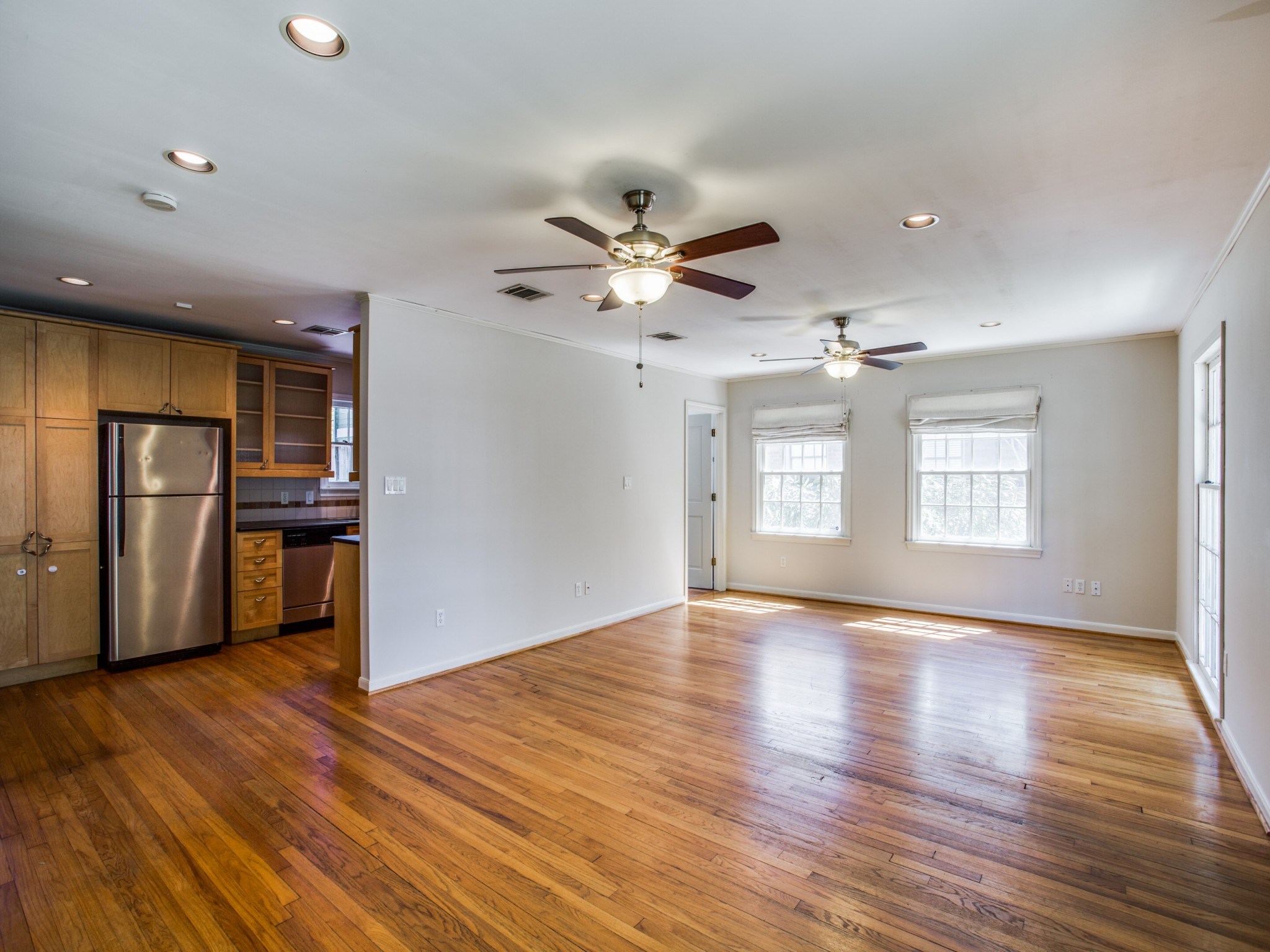 2250 West Main Street Houston, TX 77098 - Photo 6 of 27