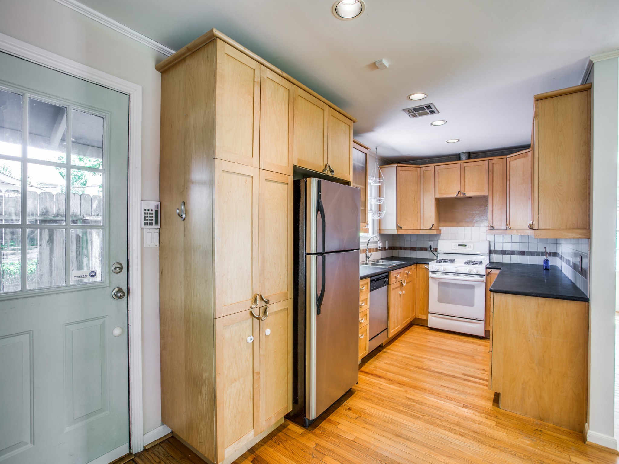 2250 West Main Street Houston, TX 77098 - Photo 10 of 27